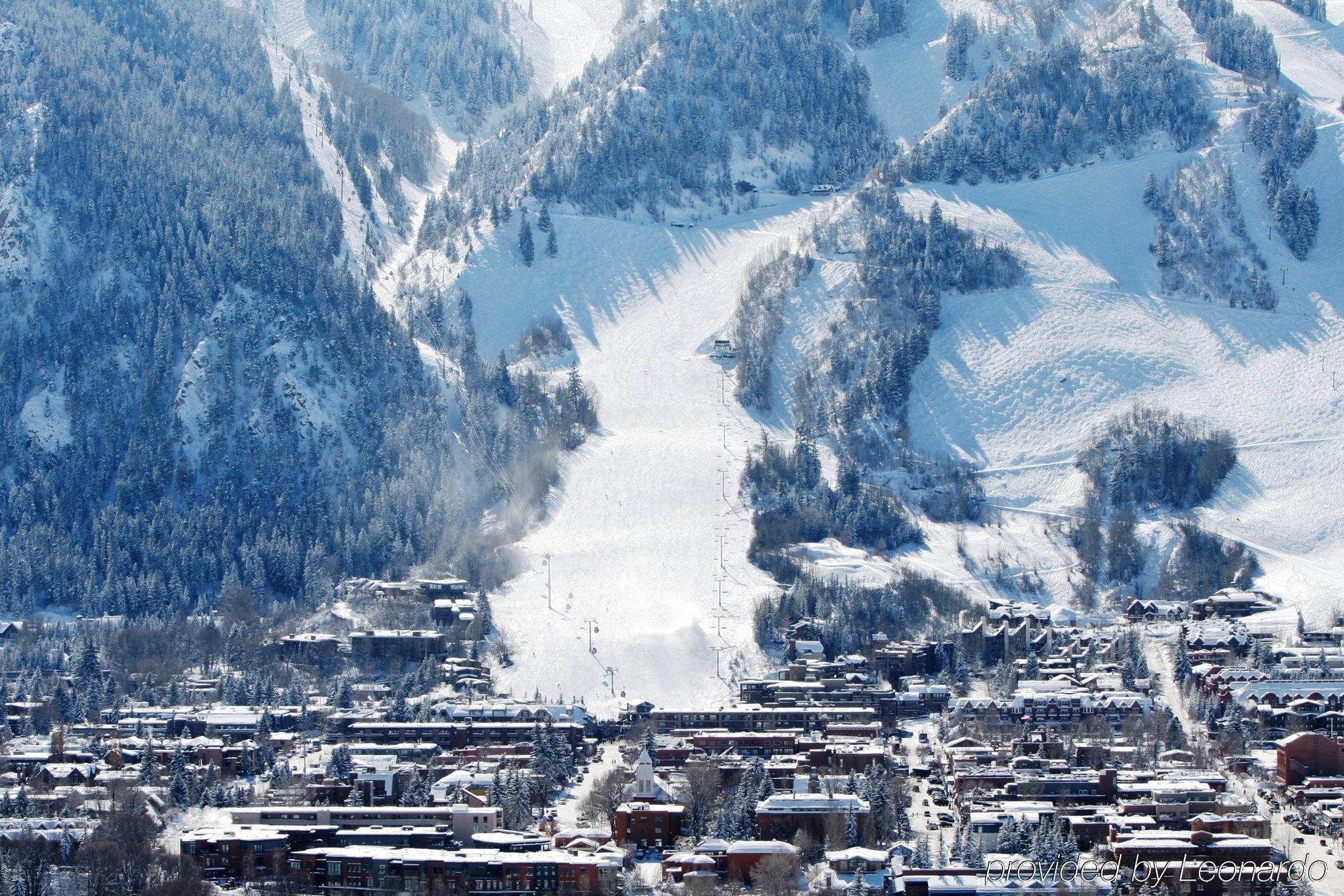 Aspen Alps Hotell Exteriör bild